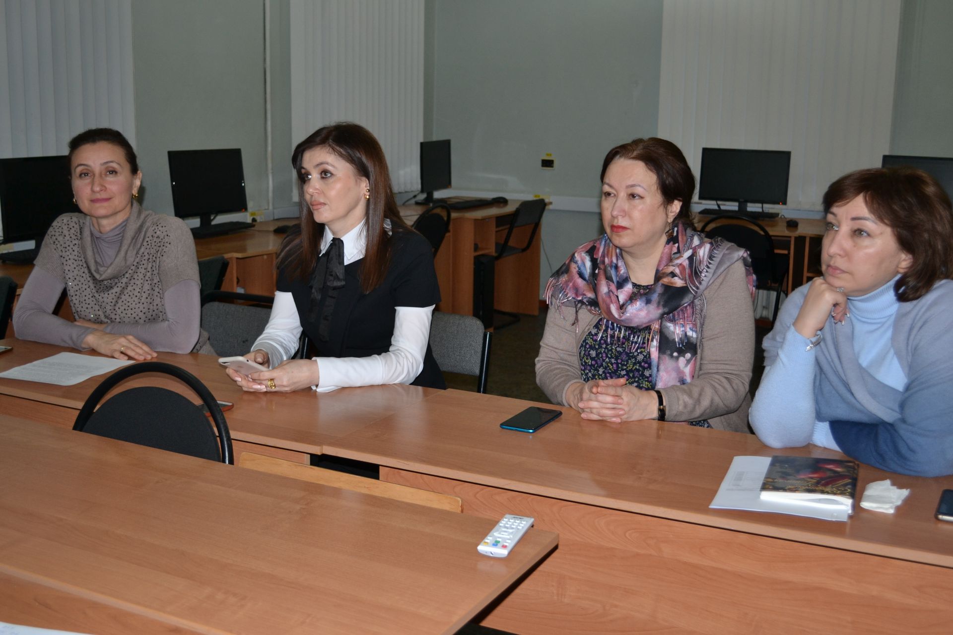 Во Владикавказском институте управления в режиме on-line состоялся круглый стол «Дистанционное обучение в вузе: опыт и перспективы»